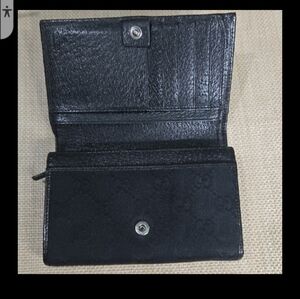 Gucci Black Monogram Wallet EUC